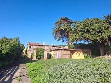 Casa en venta en Avenida El Quisco, El Quisco, Valparaíso 2700000, Chile, El Quisco - 7 dormitorios, 4 baños