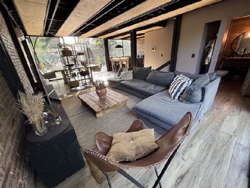 Casa en venta en Colegio Manquehue, Vitacura - 3 dormitorios, 3 baños