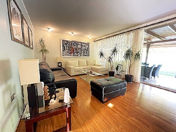 Casa en venta en Camino las tranqueras /las pircas/ofertas, Peñalolén - 7 dormitorios, 5 baños