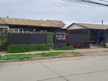 Casa en venta en 4 esquinas con avenida estadio, La Serena - 3 dormitorios, 1 baño
