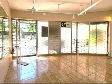 Local Comercial en arriendo mensual en 2 oriente 2020, Talca - 1 baño