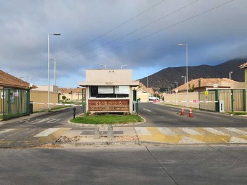 Casa en venta en Casa en venta 3D y 2.5B Cond. Serena Oriente (102881), La Serena - 3 dormitorios, 3 baños
