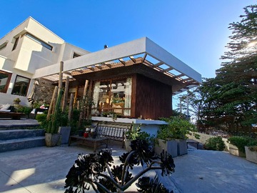 Casa en venta en Original casa con vista al mar en Costa Brava (142937), Concón - 3 dormitorios, 4 baños
