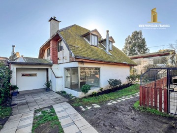 Casa en venta en Concón, Concón - 5 dormitorios, 4 baños