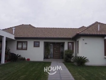 Casa en venta en Puerta del Viento, Maipú - 4 dormitorios, 3 baños