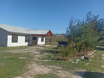 Terreno en venta en Inversión Única: Parcela con Potencial (167831), San Javier de Loncomilla - 6 dormitorios, 3 baños