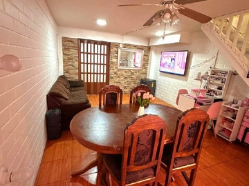 Casa en venta en Olga Acevedo Serrano, La Pintana - 3 dormitorios, 2 baños