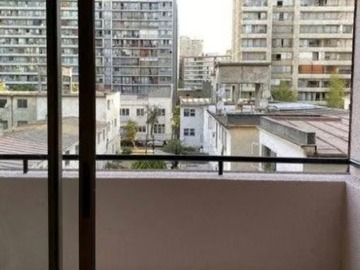 Departamento en venta en Elisa Cole - Vicuña Mackenna, Santiago - 2 dormitorios, 2 baños