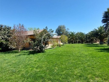 Parcela en venta en Condominio Santa Rosa, Lampa - 5 dormitorios, 4 baños