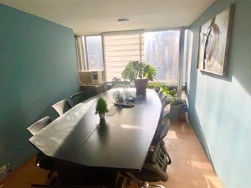 Oficina en arriendo mensual en Nueva de Lyon entre Providencia y Andrés Bello, Providencia - 3 dormitorios, 1 baño