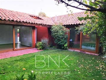 Casa en venta en 23 de Febrero/Padre Hurtado, La Reina - 4 dormitorios, 3 baños