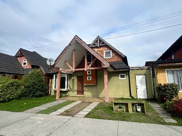 Casa en venta en Oportunidad de Inversión en Barrio Tranquilo (169995), San Pedro de la Paz - 3 dormitorios, 3 baños