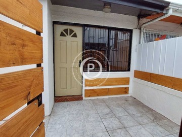 Casa en venta en Venta Casa 2 pisos Villa Alemana (74679), Villa Alemana - 6 dormitorios, 2 baños