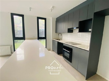 Departamento en venta en Avda. Las Condes - Mall Sport, Lo Barnechea - 2 dormitorios, 2 baños