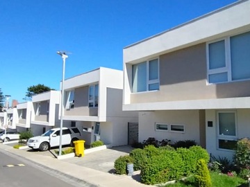 Casa en venta en 5 minutos de la playa, Viña del Mar - 5 dormitorios, 3 baños