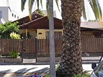 Casa en venta en Calle Serrano 528, Pudahuel - 3 dormitorios, 2 baños