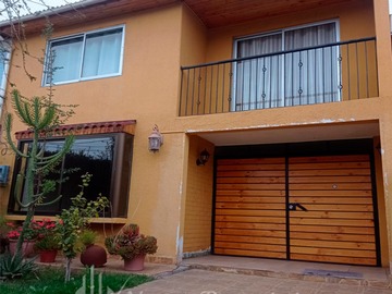 Casa en venta en Marcela Paz, Puente Alto - 4 dormitorios, 2 baños