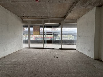 Local Comercial en arriendo mensual en Rotonda Atenas / Cristóbal Colón, Las Condes, Las Condes - 1 baño