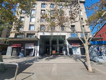 Local Comercial en arriendo mensual en Alameda / San Francisco, Santiago - 1 baño
