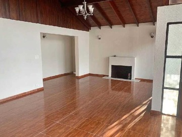 Casa en arriendo mensual en Casa 3D para uso comercial y habitacional (175069), La Cisterna - 3 dormitorios, 1 baño