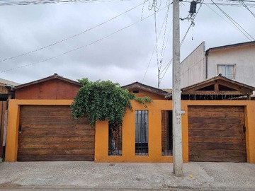 Casa en venta en Casa en venta Bosque San Carlos Coquimbo (147326), Coquimbo - 5 dormitorios, 2 baños