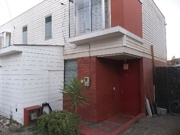 Casa en venta en Venta Casa Dos Pisos Pareo Simple en Condominio - 3 dormitorios, 2 baños