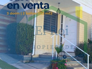 Casa en venta en Casa de Dos Pisos en Condominio Quilpué - 3 dormitorios, 2 baños