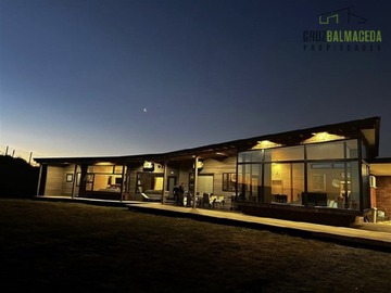 Casa en venta en Casa con vista al Mar Sector Huapacho - Ancud, Ancud - 4 dormitorios, 4 baños