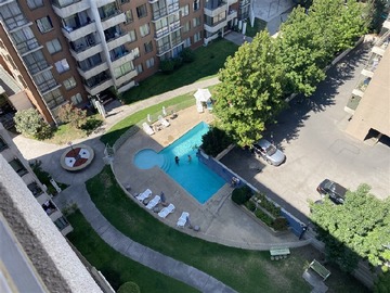 Departamento en venta en A pasos de Av. Macul, Macul - 4 dormitorios, 2 baños