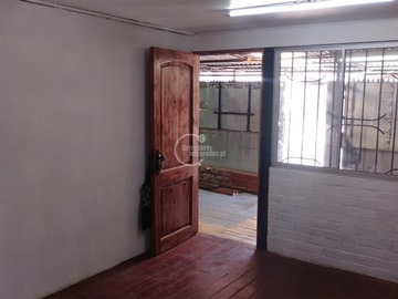 Casa en arriendo mensual en Domeyko/Presidente José Manuel Balmaceda, Maipú - 2 dormitorios, 1 baño