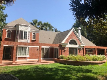 Casa en venta en Santa Esther, Colina - 4 dormitorios, 4 baños