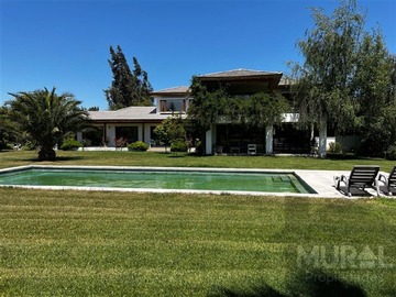 Casa en venta en Camino Carampangue - colegio Trebulco, Autopista del Sol, Talagante - 6 dormitorios, 5 baños
