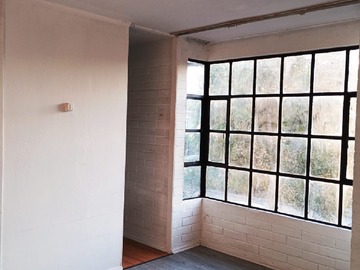 Casa en venta en Hermosa y Amplia Casa en Ciudad Satélite Maipu - 4 dormitorios, 3 baños