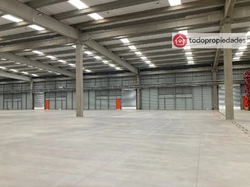 Bodega en arriendo mensual en Parinacota 300. Pudahuel, Quilicura - 9 baños