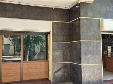 Local Comercial en venta en Valentín Letelier / Metro Moneda, Santiago - 1 baño