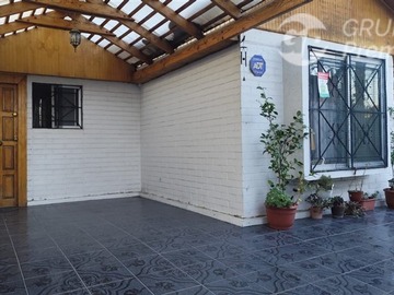 Casa en venta en Lago Cochrane / Laguna Sur / Metro LAguna Sur, Pudahuel - 2 dormitorios, 2 baños