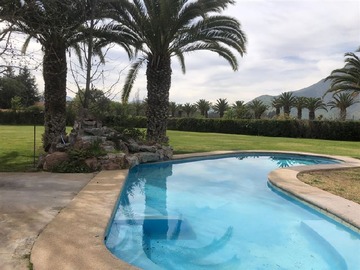 Casa en venta en Colegio Trebulco, Isla de Maipo - 4 dormitorios, 5 baños