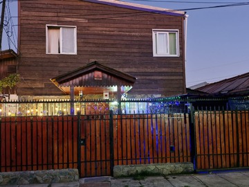 Casa en venta en Se Vende Amplia Casa en Villa la Foresta IV, Puente Alto - 4 dormitorios, 2 baños