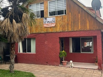 Casa en venta en Los Picachos 1213, peñalolen, Peñalolén - 4 dormitorios, 2 baños