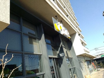 Local Comercial en arriendo mensual en Amplio local en AV 5 de Abril (161514), Estación Central - 1 baño