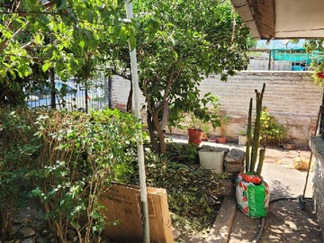 Casa en venta en Se Vende propiedad en Avenida Principal (96195), Conchalí - 4 dormitorios, 2 baños