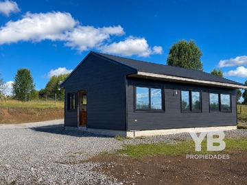 Casa en venta en Camino a Pitrufquén, Villarrica - 2 dormitorios, 2 baños