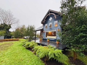 Casa en arriendo mensual en Casa en arriendo a pocos minutos de Puerto Varas (174980), Puerto Varas - 4 dormitorios, 4 baños