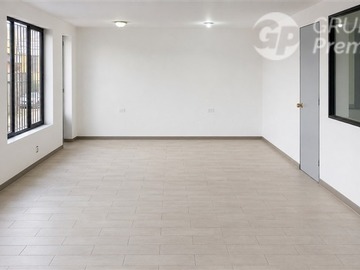 Oficina en arriendo mensual en Frente a pasaje Teniente, Rancagua - 5 dormitorios, 2 baños