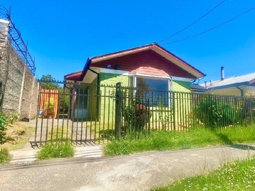 Casa en venta en Calle uno con calle borde, Puerto Montt - 3 dormitorios, 2 baños