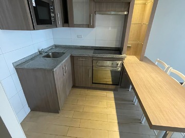 Departamento en arriendo mensual en Exequiel Fernández 2324, Macul, Región Metropolitana de Santiago 7810000, Chile, Macul - 2 dormitorios, 2 baños