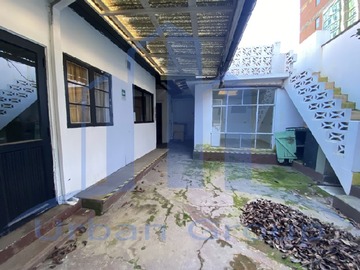 Casa en arriendo mensual en 1 1/2 oriente - mall marina - zona comercial, Viña del Mar - 4 dormitorios, 2 baños