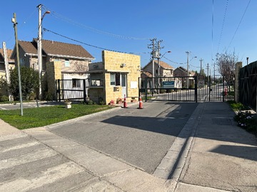Casa en arriendo mensual en Arriendo Casa de 2 Pisos 4 Dormitorios en Condominio Parque Buin - 4 dormitorios, 3 baños