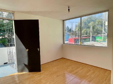 Casa en venta en Casa recien remodelada (162201), Estación Central - 3 dormitorios, 1 baño