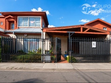 Casa en venta en Pueblo Seco/ Avda. Circunvalación, Chillán - 4 dormitorios, 2 baños